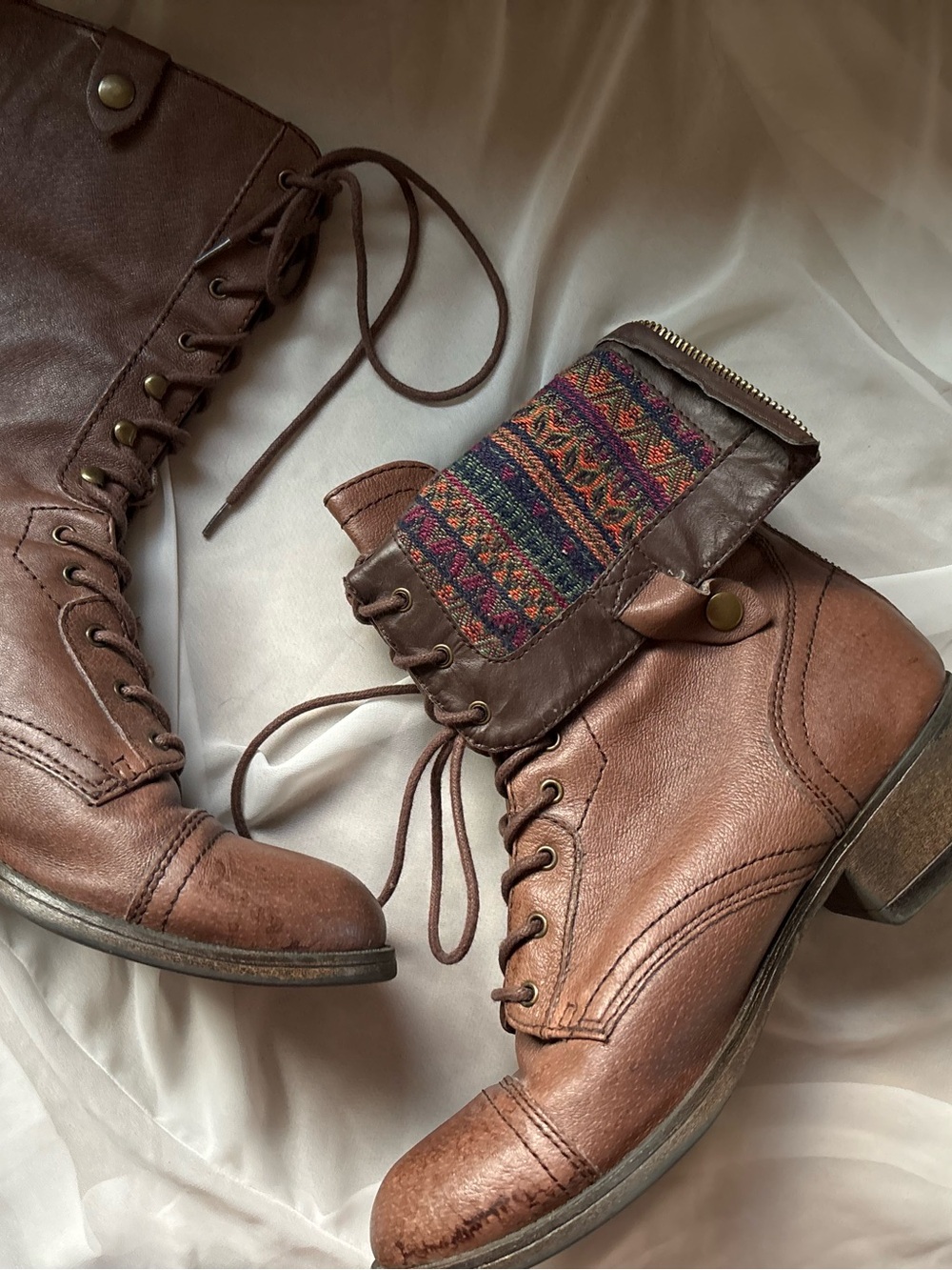 Steve Madden Brown Combat Fold Over Boho Grunge Indie Embroidered Lace-up Boots